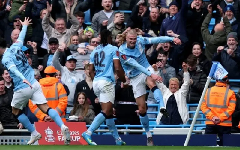 السيتي يهزم ليفربول برباعية.. مرموش يطيح بصلاح خارج كأس الاتحاد الإنجليزي